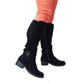 Černé zateplené eko-semišové boty značky Aldisio černá