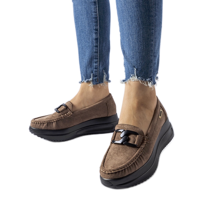 Hnědé ekosemišové mokasíny na klínku hnědý