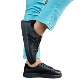 Černé kožené tenisky na šněrování černý