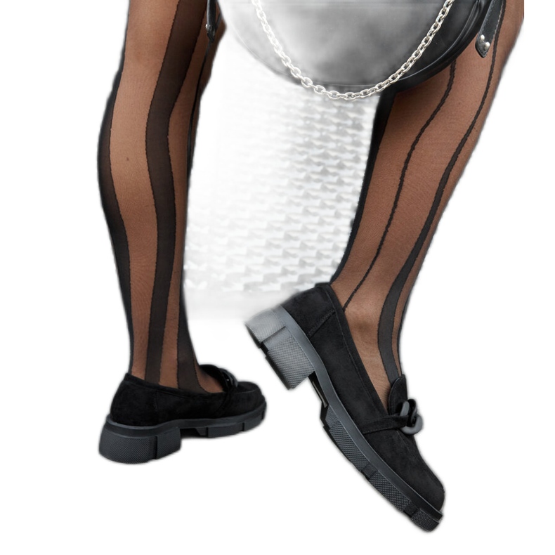 Černé mokasíny s eko-semišovým řetízkem černá