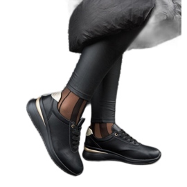 Černé kožené tenisky na klínku značky Federico černá