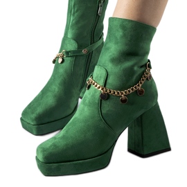 Zelené zateplené kozačky s přívěskem Saviore zelená