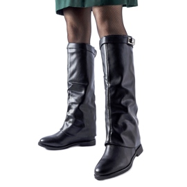 Černé zateplené kozačky se skrytým klínkem Mia černá Černé zateplené kozačky se skrytým klínkem Mia černá