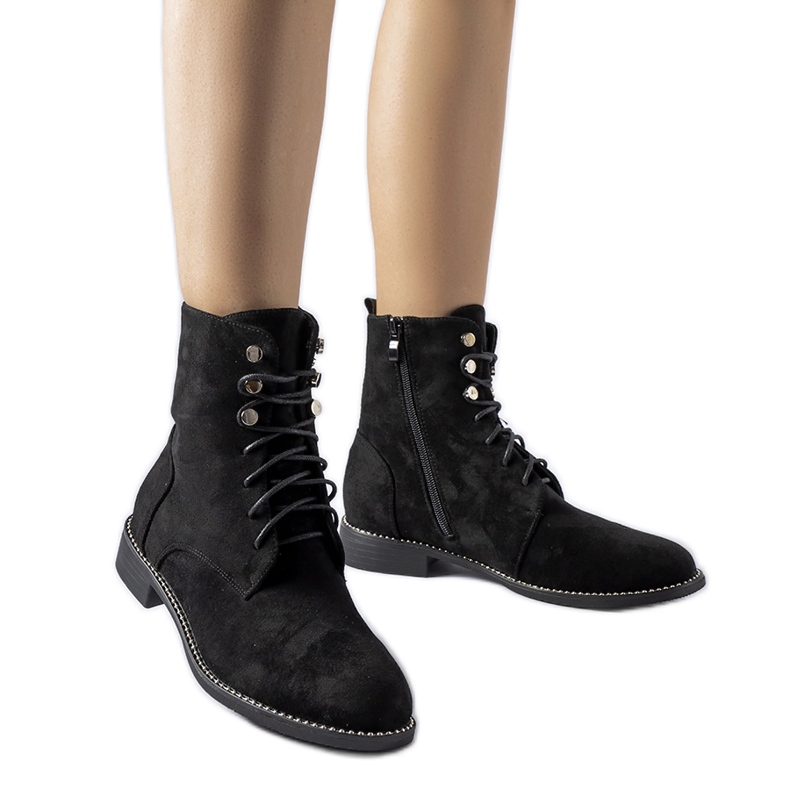 Černé zateplené kotníkové boty z ekosemišu Carpanzano černá