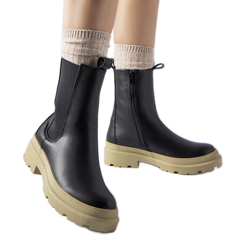 Černé holínky Georgette s olivovou podrážkou černá