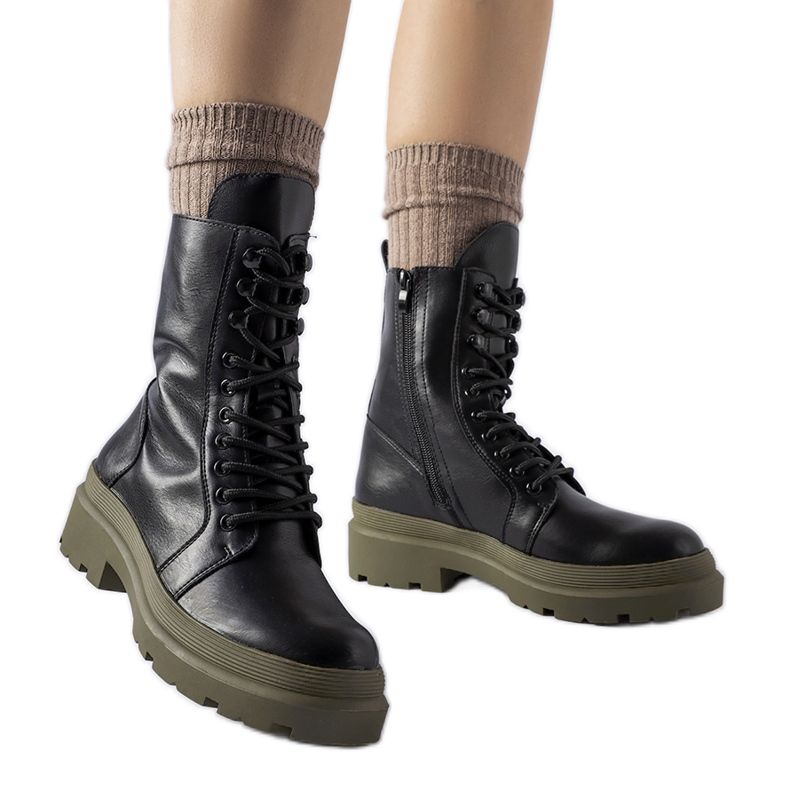 Černé tenisky s barevnou podrážkou Quennie černá Černé tenisky s barevnou podrážkou Quennie černá