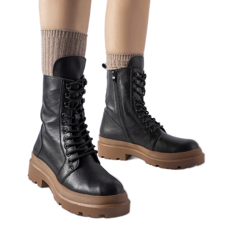 Černé tenisky s barevnou podrážkou Quennie černá