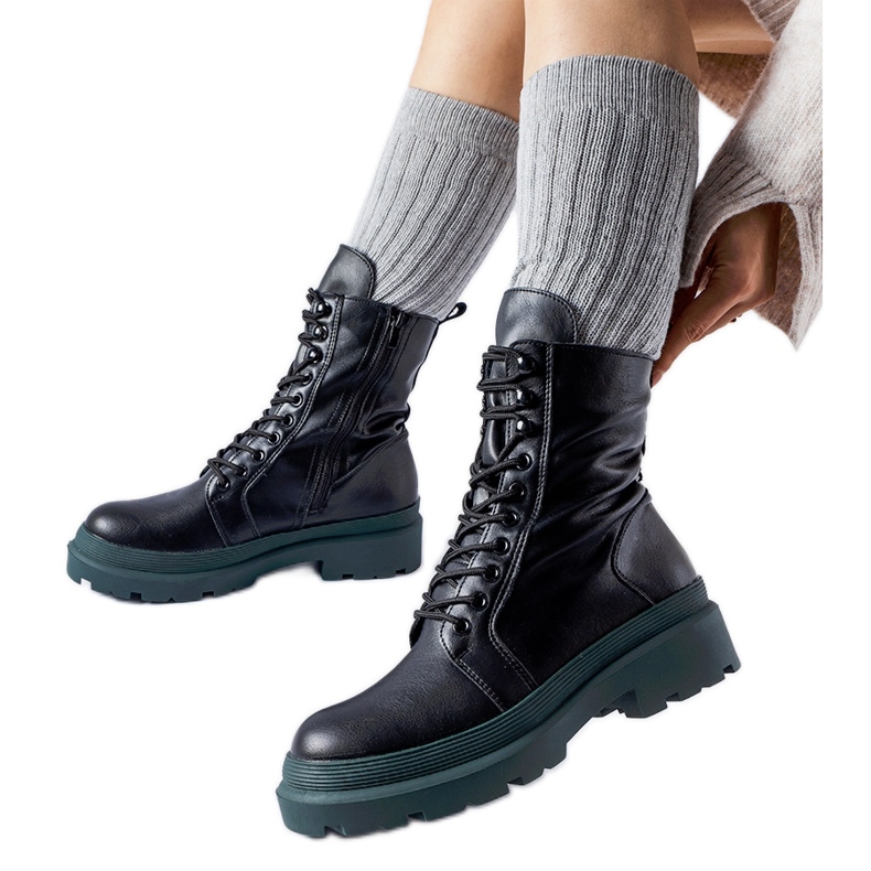 Černé tenisky s barevnou podrážkou Quennie černá