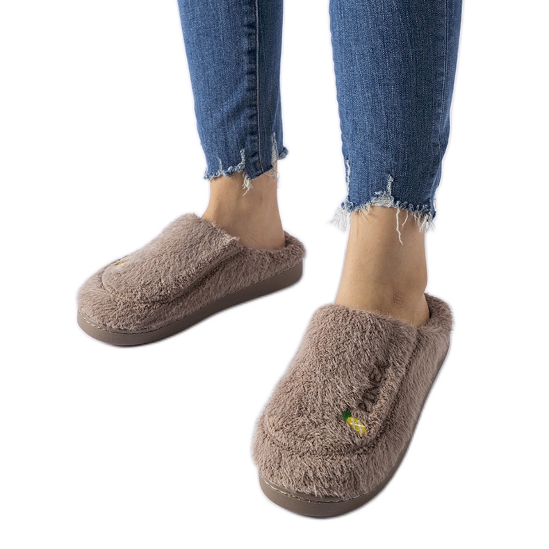 Hnědé teplé pantofle Collinsville hnědý