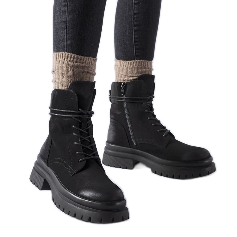 Černé boty Vadnais s opotřebovanou špičkou černá Černé boty Vadnais s opotřebovanou špičkou černá