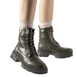 Tmavě zelené zateplené pracovní boty s Fru výřezem zelená