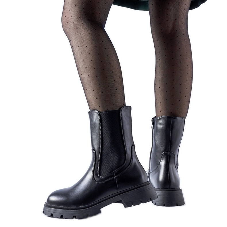 Černé zateplené klasické kotníkové boty Pleasanton černá