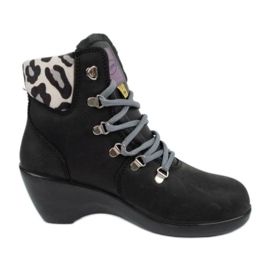 Bezpečnostní pracovní obuv Lavoro W 6033.05 černá