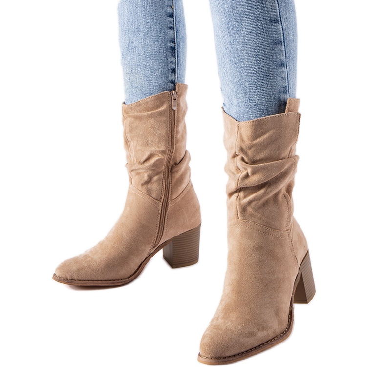 Béžové zateplené kovbojské boty od Filomeny béžový Béžové zateplené kovbojské boty od Filomeny béžový