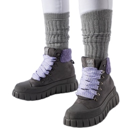 Šedé kotníkové boty s fialovými akcenty Roanoke šedá Šedé kotníkové boty s fialovými akcenty Roanoke šedá