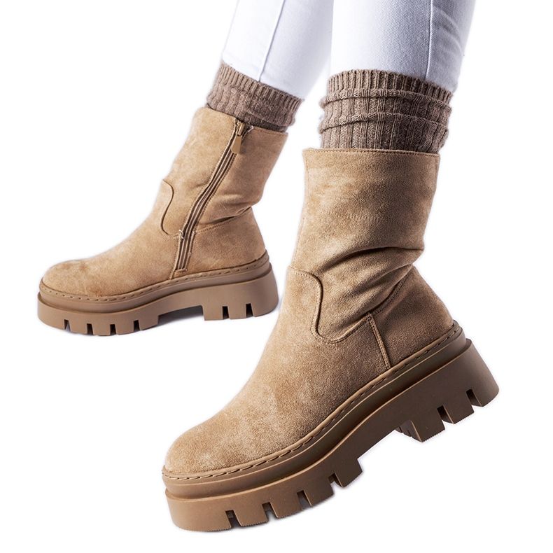 Hnědé zateplené kotníkové boty s masivní platformou Umber hnědý