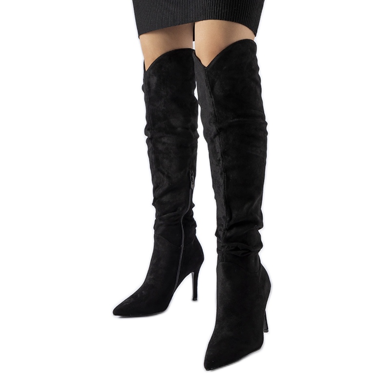 Černé dlouhé kozačky na vysokém podpatku značky Joppo černá