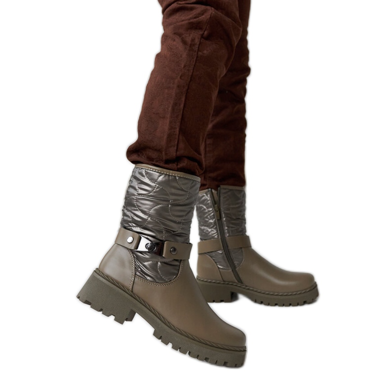 Zelené zateplené kotníkové boty s ozdobným páskem Lido zelená