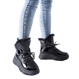 Černé zateplené patentované sněhule Stringer černý