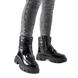 Černé lakované sněhule s přezkou Elijah černý