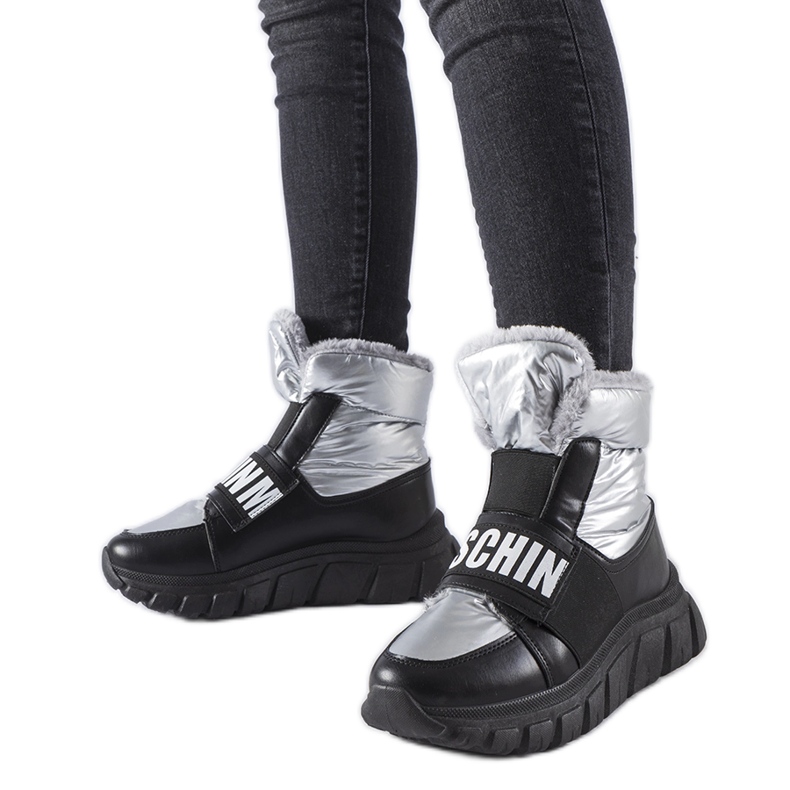 Stříbrné zateplené sněhule na platformě Bend stříbrný Stříbrné zateplené sněhule na platformě Bend stříbrný