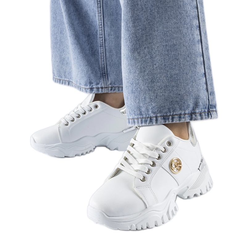 Bílé tenisky s masivní podrážkou Arpaia bílý Bílé tenisky s masivní podrážkou Arpaia bílý