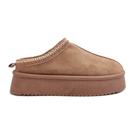 Béžové pantofle Sylva se silnou podrážkou vyrobené z ekologického semiše béžový