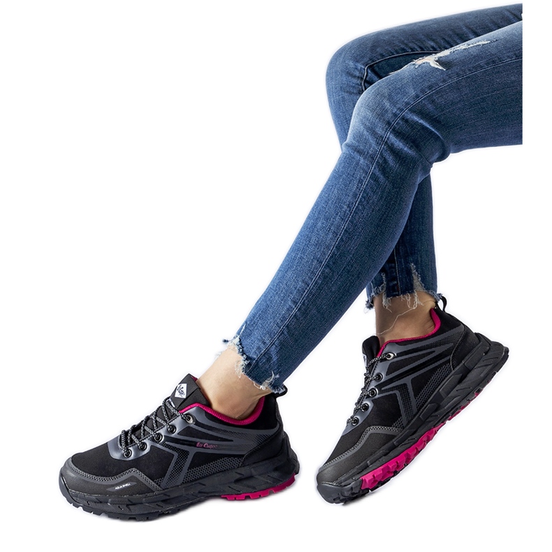 Černé tenisky Lee Cooper LCJ-22-01-1370L černá