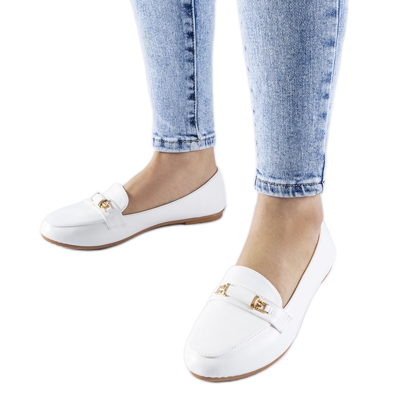 Bílé mokasíny s přezkou Velino bílý Bílé mokasíny s přezkou Velino bílý