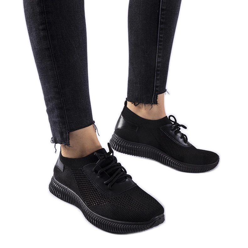 Černé prolamované tenisky Pierantonio černá Černé prolamované tenisky Pierantonio černá