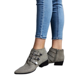 Zelené ozdobné kotníkové boty na nízkém podpatku Forever zelená Zelené ozdobné kotníkové boty na nízkém podpatku Forever zelená