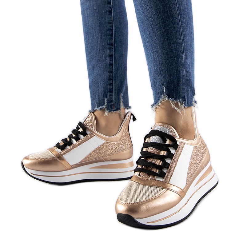 Zlaté třpytivé tenisky na platformě Marce zlatý