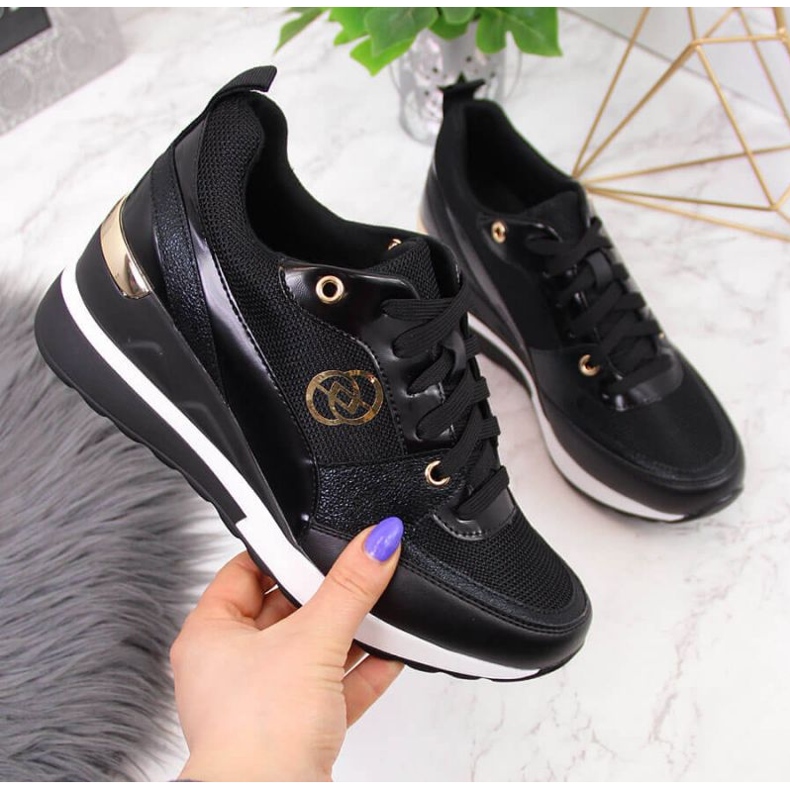 Boty na klínku eVento W EVE274A, černé černá Boty na klínku eVento W EVE274A, černé černá