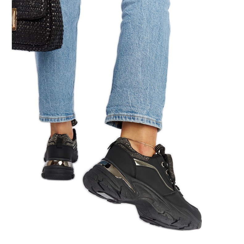 Černé masivní tenisky s euklidovskými kamínky černá Černé masivní tenisky s euklidovskými kamínky černá