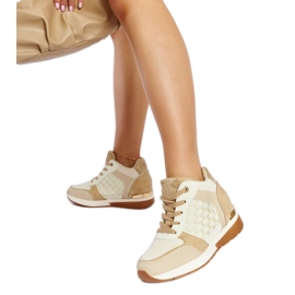 Béžové kaštanové tenisky na klínku béžový