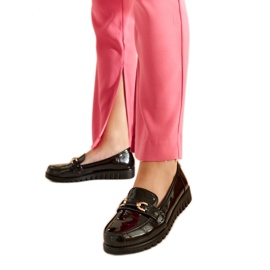 Černý patent Pruské mokasíny