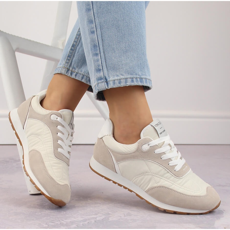 Dámská kožená sportovní obuv na šněrování, béžová Vinceza 72301 béžový