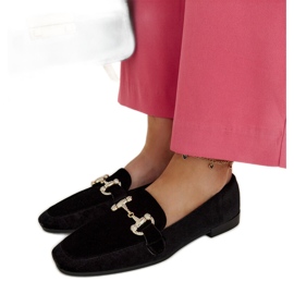 Černé sametové mokasíny s kamínky od Fabrizia černý