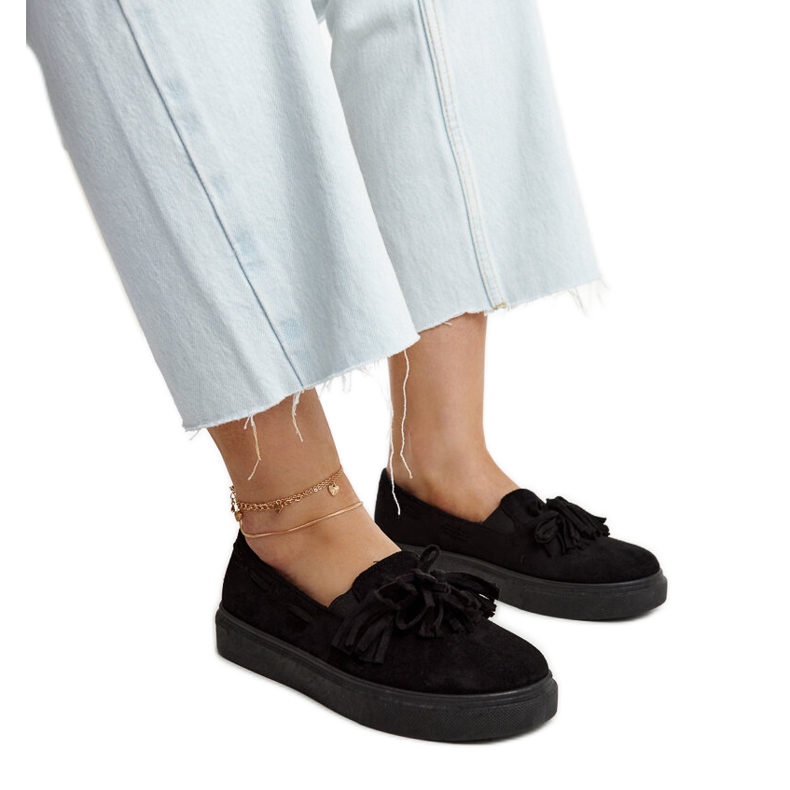 Černé boty se střapci od Adaldridy černá