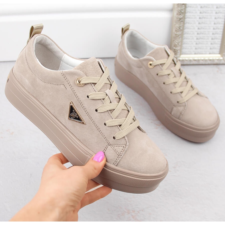 Dámské béžové kožené semišové boty na platformě Filippo DP3533 béžový Dámské béžové kožené semišové boty na platformě Filippo DP3533 béžový