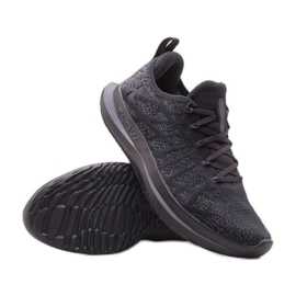 Boty Under Armour Velociti 3 M 3026117-001 černá Boty Under Armour Velociti 3 M 3026117-001 černá