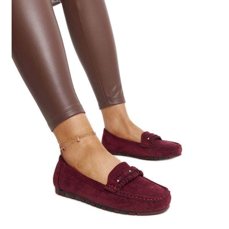 Vínové mokasíny s ozdobným páskem od Widaad červené