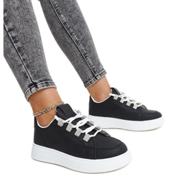 Černé tenisky Walida se silnou podrážkou černý