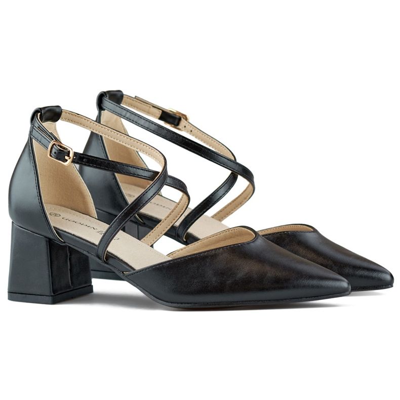 Černé lodičky s ramínky na nízkém podpatku černá