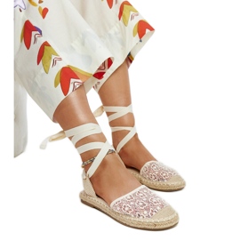 Béžové krajkové espadrilky s otevřenou patou značky Teha béžový Béžové krajkové espadrilky s otevřenou patou značky Teha béžový