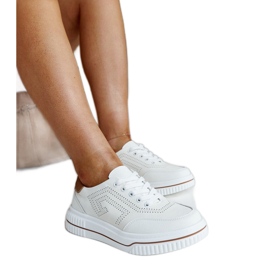 Sportovní boty z béžové kůže béžový