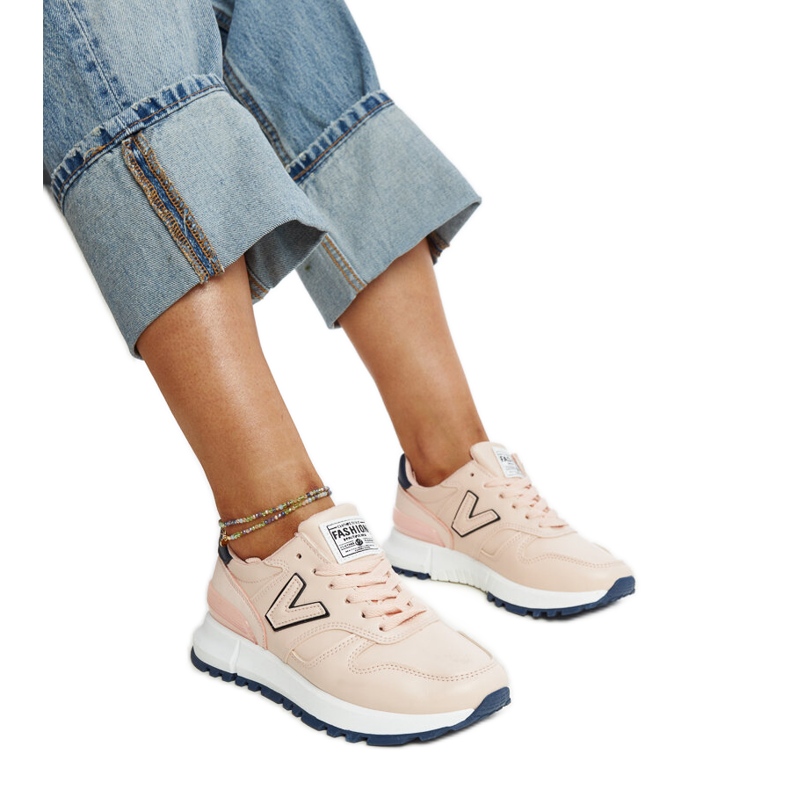 Růžové tenisky se silnější podrážkou značky Olonio růžový