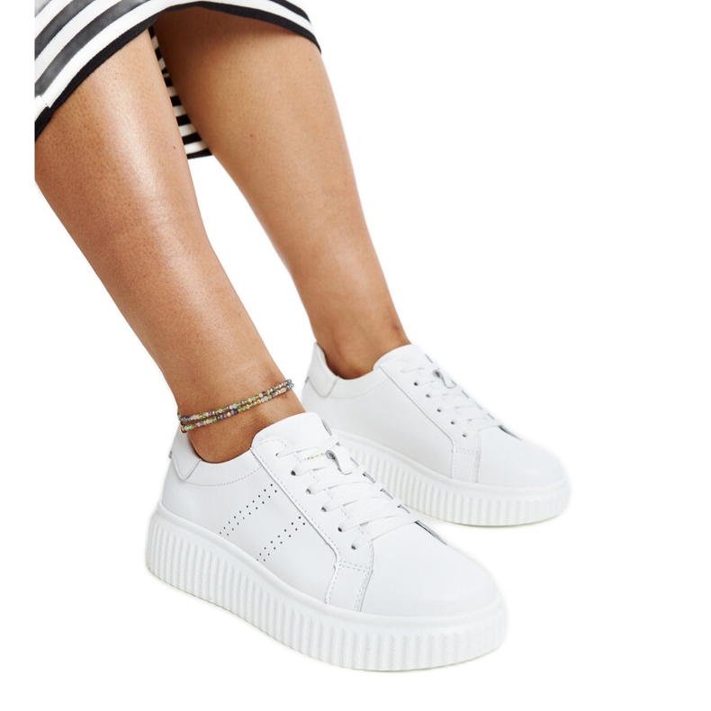 Modré kožené boty s ozdobnou přezkou bílý