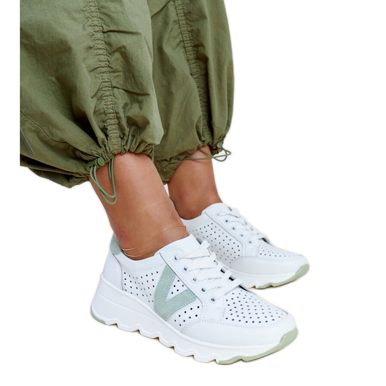 Bílé kožené prolamované tenisky Vinceza bílý