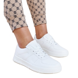 Bílé sportovní tenisky Hagara bílý Bílé sportovní tenisky Hagara bílý